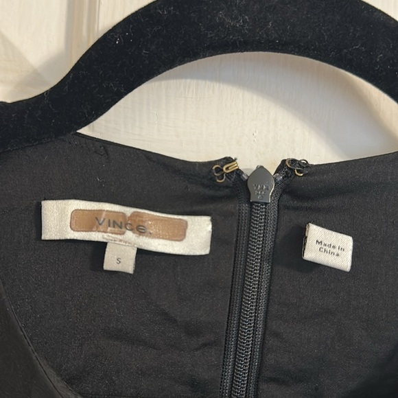 Vince Womens Black Pleated Smocked Midi Dress Sz Small Chic Minimalist Coastal - Picture 9 of 13